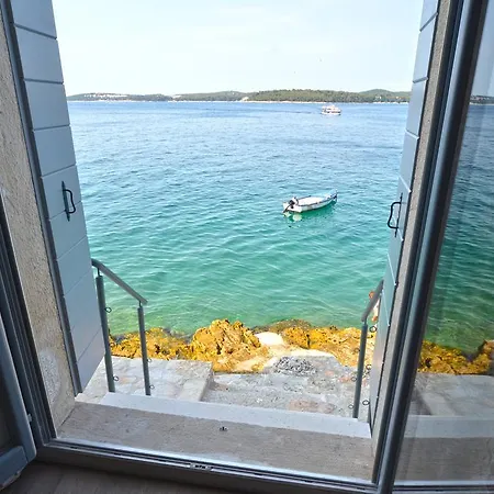 Arnolongo Sea View Apartment Rovinj Exterior photo