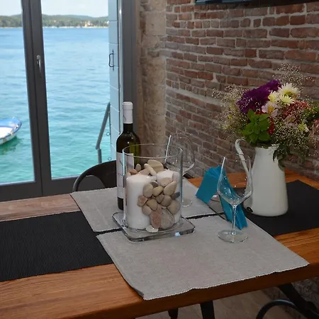 Arnolongo Sea View Apartment Rovinj Exterior photo
